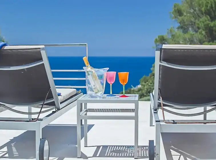 Holiday rentals in Villa vava, es Cubells