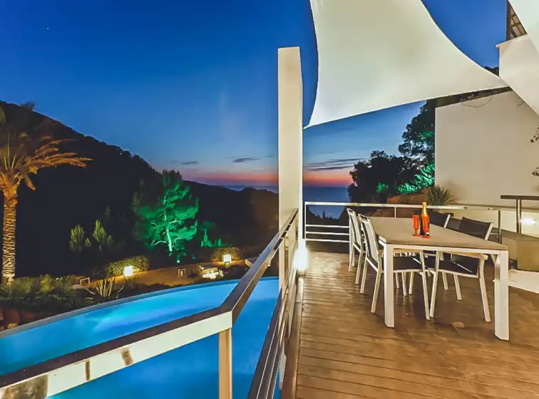 Holiday rentals in Villa vava, es Cubells