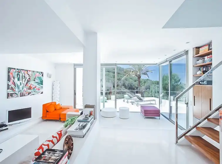 Holiday rentals in Villa vava, es Cubells