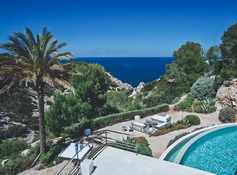 Holiday rentals in Villa vava, es Cubells