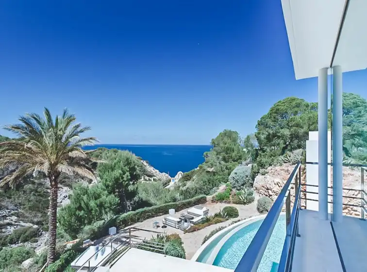 Holiday rentals in Villa vava, es Cubells