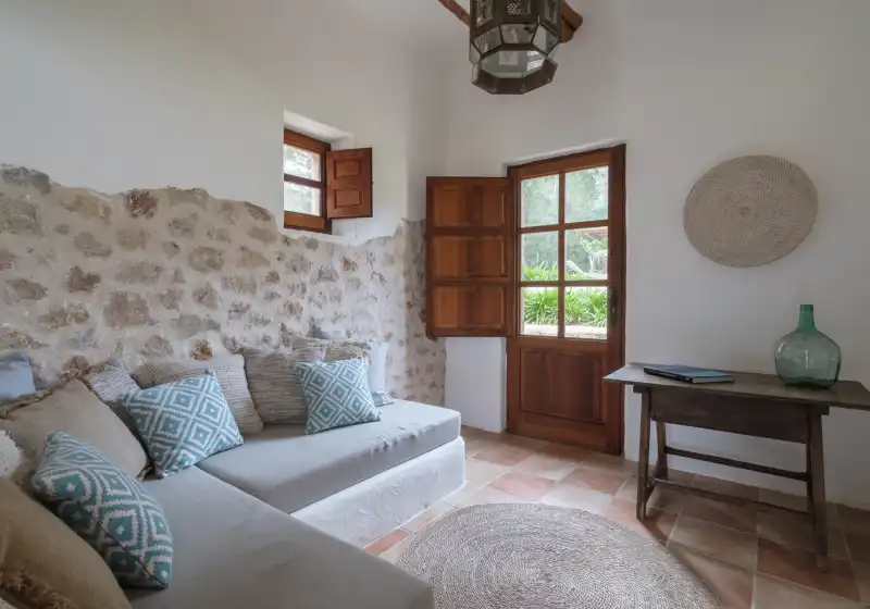 Holiday rentals in Can lorenzini due, Sant Llorenç de Balàfia
