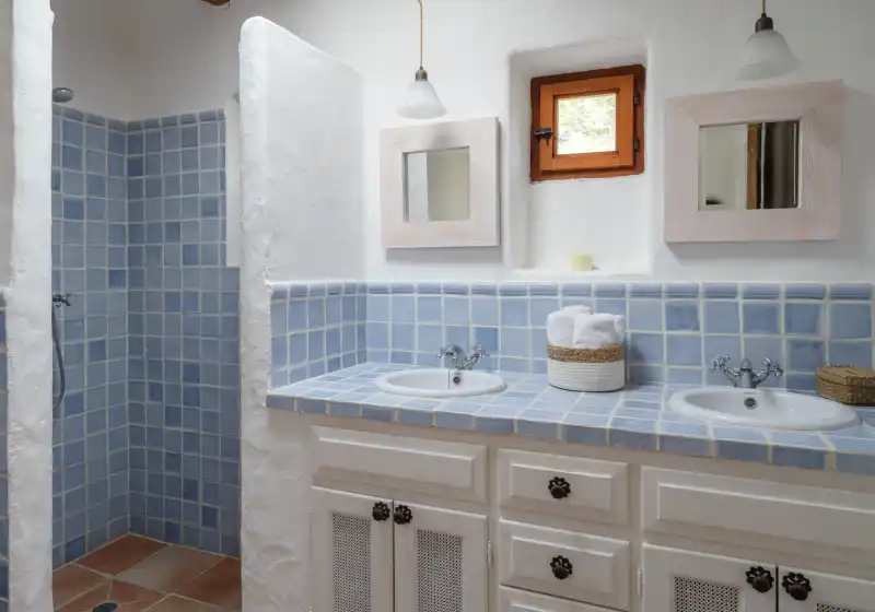 Holiday rentals in Can lorenzini due, Sant Llorenç de Balàfia