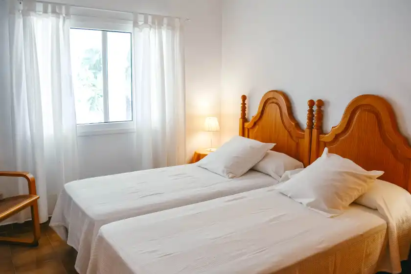Ferienhaus auf Can de baix, Sant Carles de Peralta