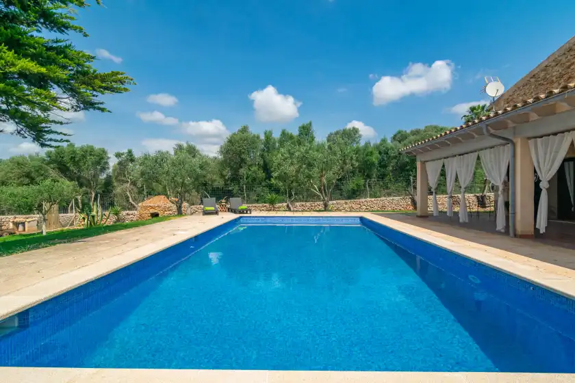 Holiday rentals in Sa rota, Santa Margalida