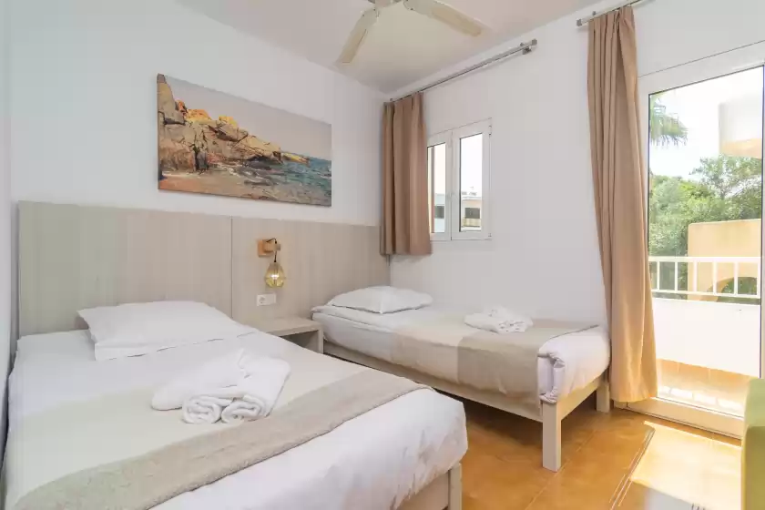 Holiday rentals in Villa blanca, Cala Ferrera