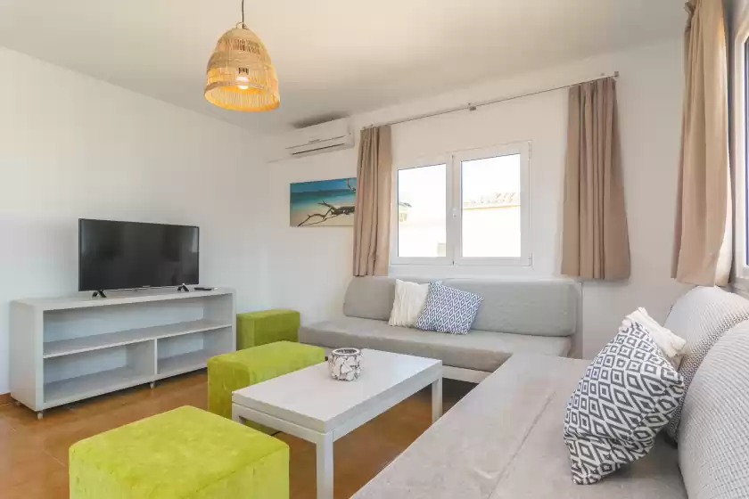 Holiday rentals in Villa blanca, Cala Ferrera