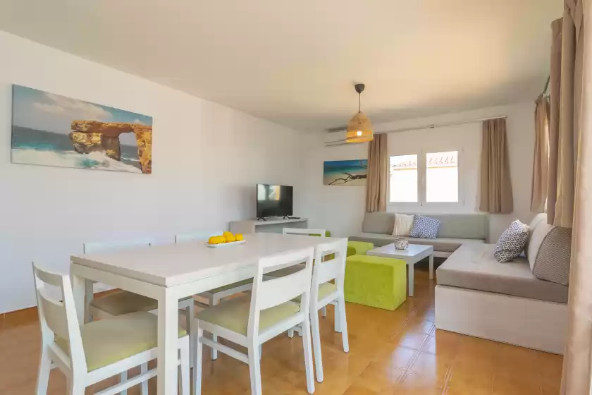 Holiday rentals in Villa blanca, Cala Ferrera