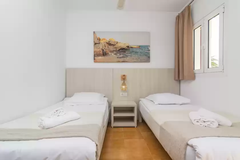 Holiday rentals in Villa blanca, Cala Ferrera