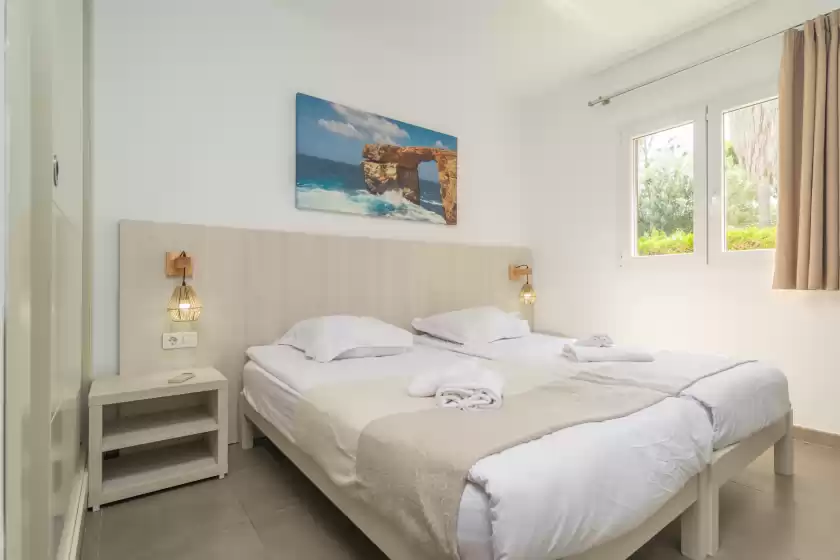 Holiday rentals in Villa blanca, Cala Ferrera