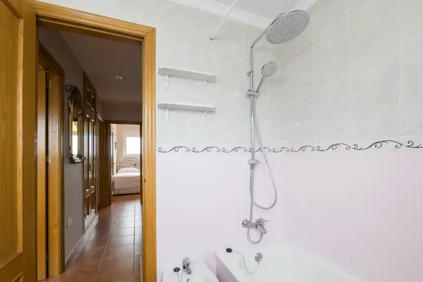 Holiday rentals in La roteña, Rota