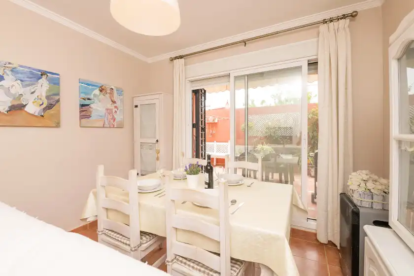 Holiday rentals in La roteña, Rota