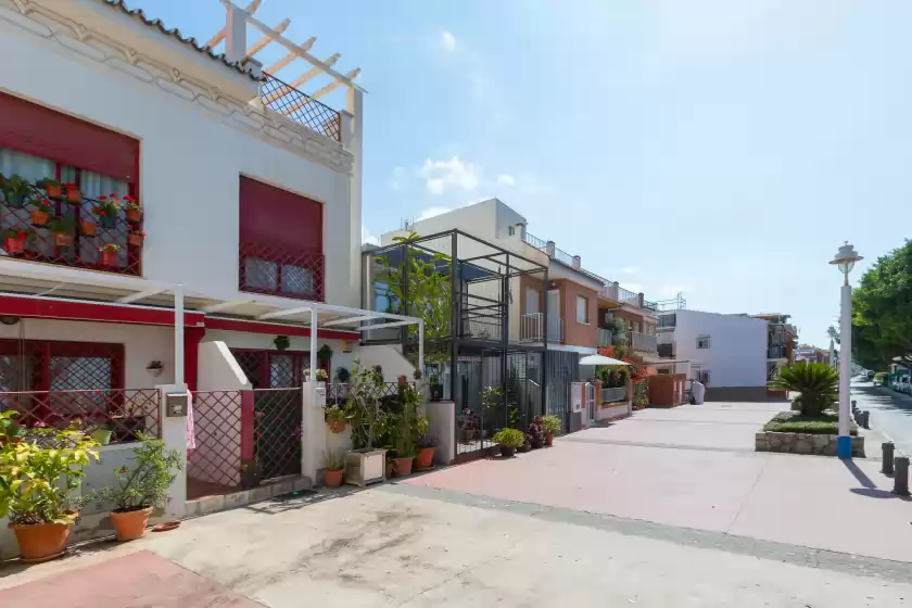 Holiday rentals in Patio del mar - adults only, Málaga