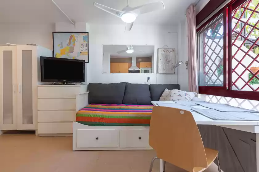 Holiday rentals in Patio del mar - adults only, Málaga