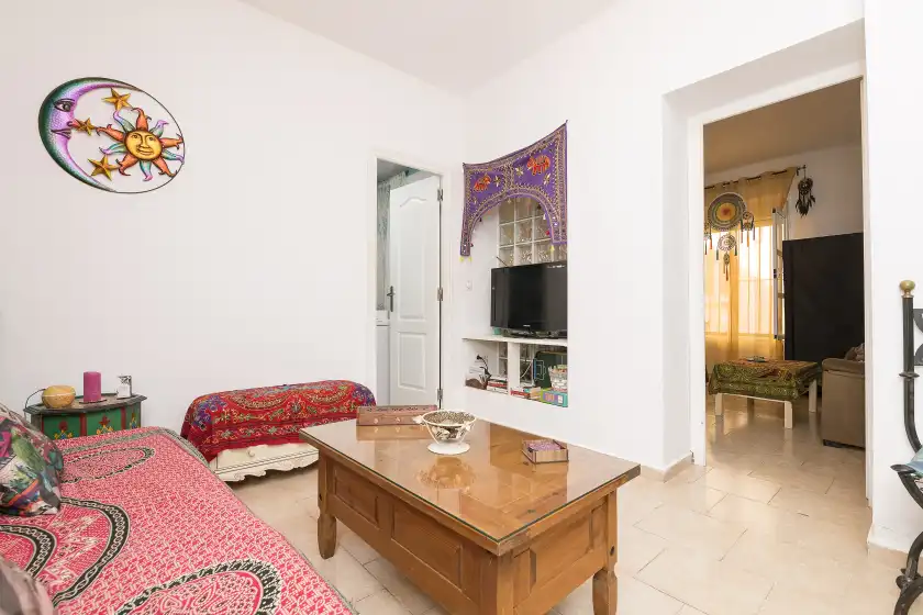 Holiday rentals in The hipiie house, Cádiz