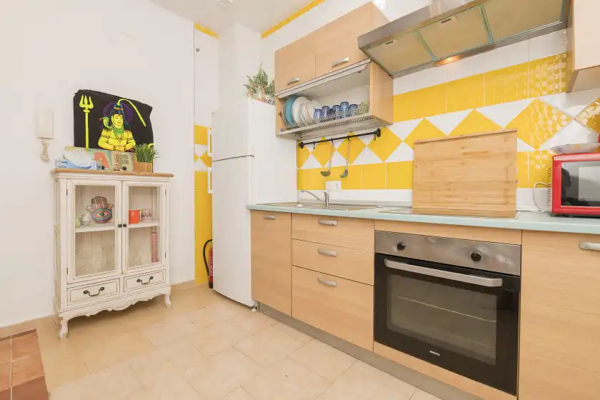 Holiday rentals in The hipiie house, Cádiz