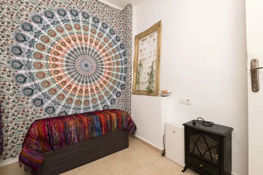 Holiday rentals in The hipiie house, Cádiz