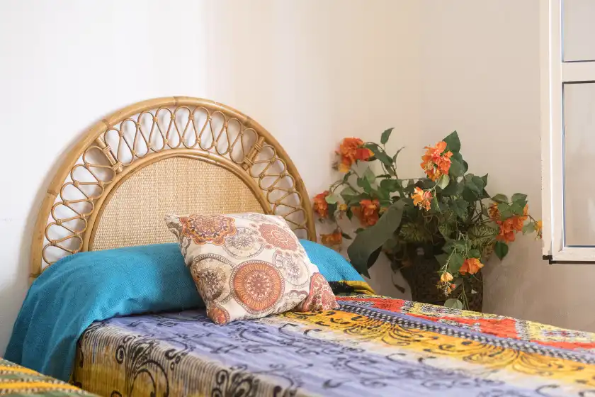 Holiday rentals in The hipiie house, Cádiz