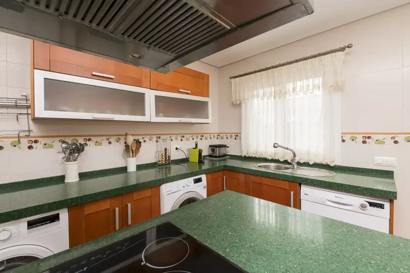 Holiday rentals in Las rosas, Chiclana de la Frontera