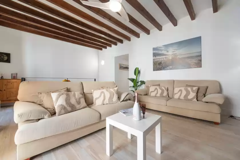 Holiday rentals in Casa mercat, Pollença