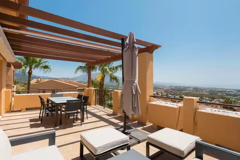 Holiday rentals in Señorio vistamar, Benahavís
