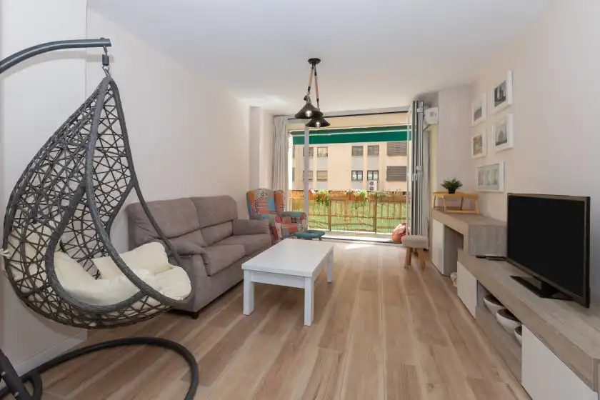 Holiday rentals in Auxi's home