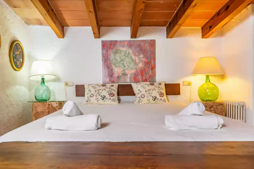 Holiday rentals in Garriga d'alcudiola, Santa Margalida