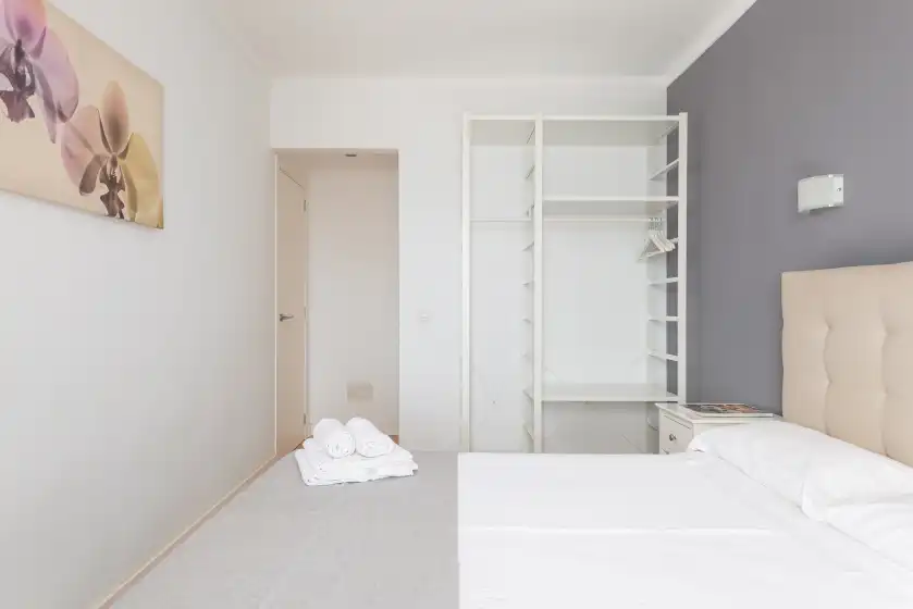 Holiday rentals in Antic 101, s'Illot
