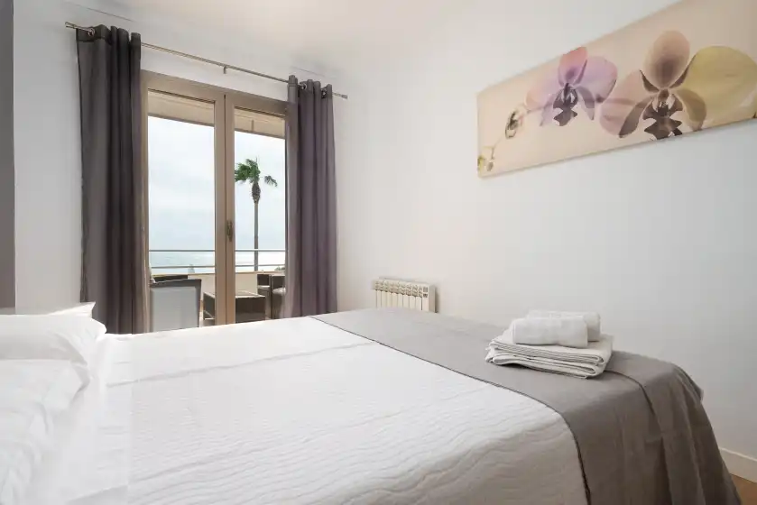 Holiday rentals in Antic 101, s'Illot