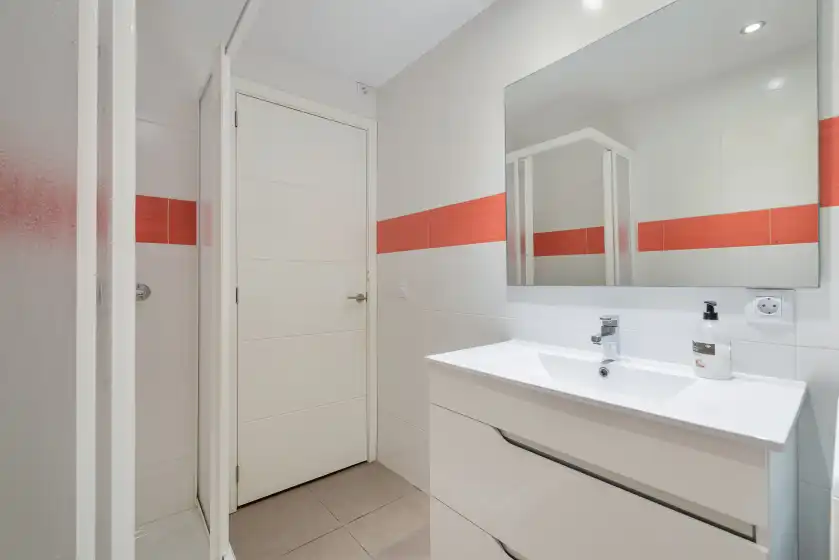 Holiday rentals in Antic 102, s'Illot