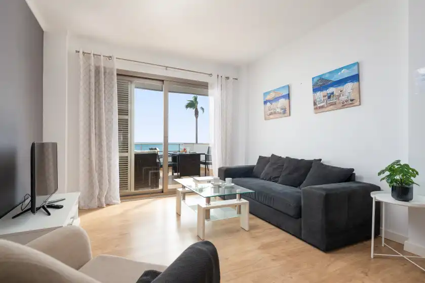 Holiday rentals in Antic 102, s'Illot