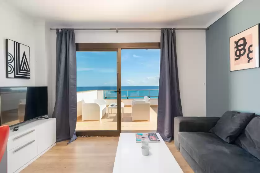 Holiday rentals in Antic 302, s'Illot