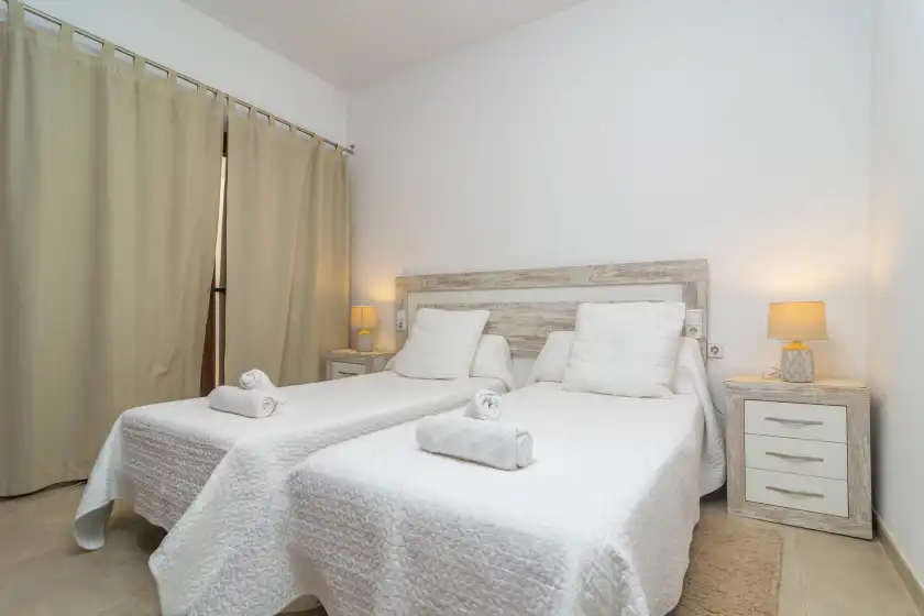 Holiday rentals in Villa placeta 6, Sa Pobla