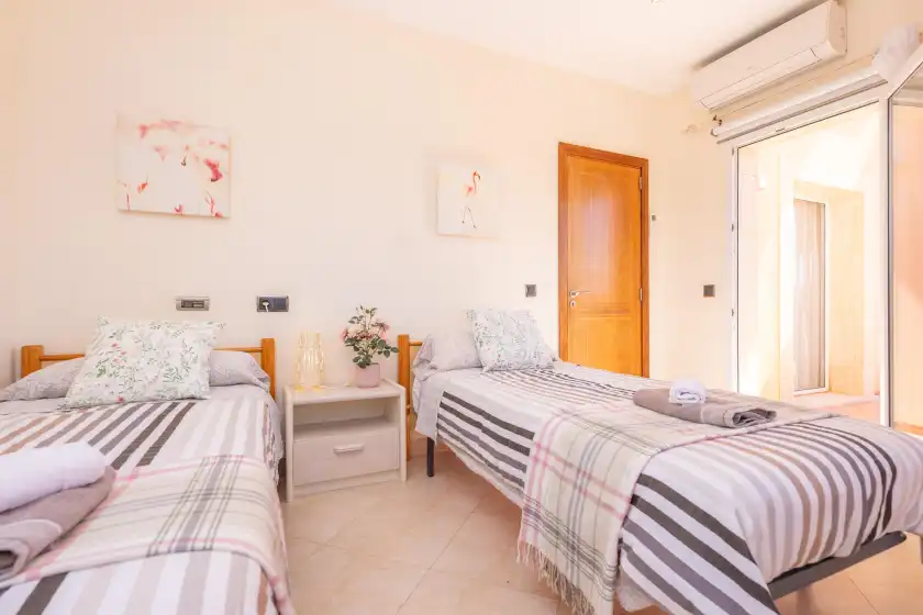 Alquiler vacacional en Chalet libertat, sa Torre