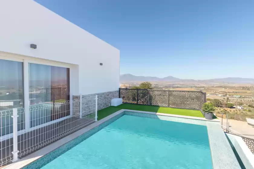 Holiday rentals in La piedra de coin