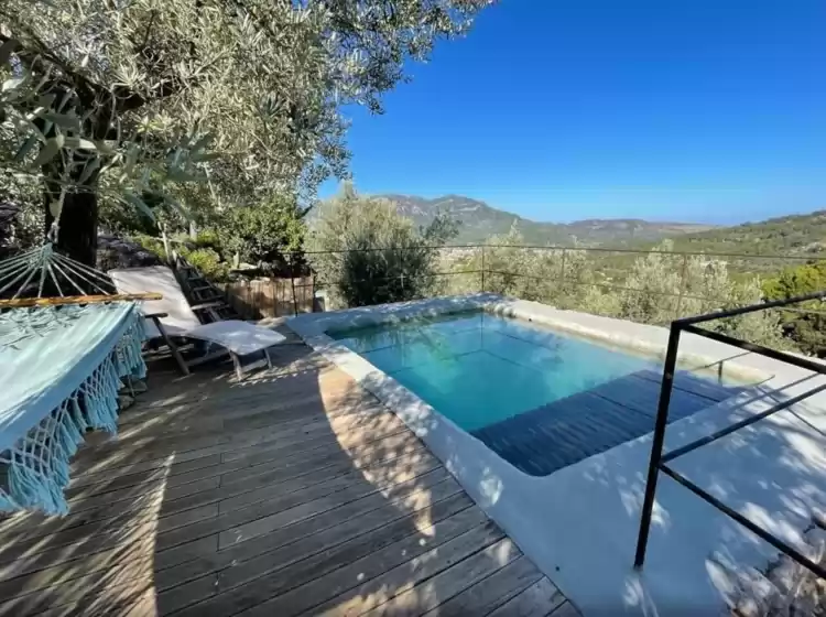 Holiday rentals in Els abats