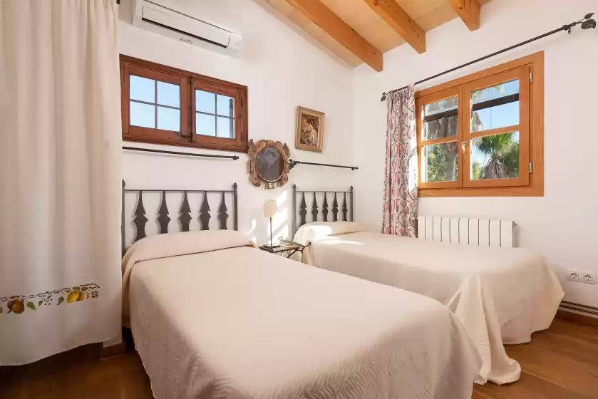 Holiday rentals in Son fuster d'abaix, Alaró