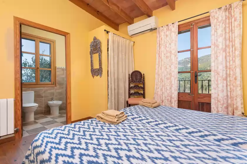 Holiday rentals in Son fuster d'abaix, Alaró