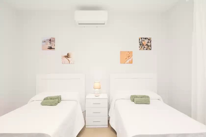 Holiday rentals in Las camelias, Chiclana de la Frontera