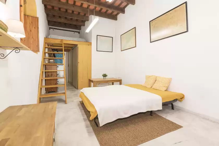 Holiday rentals in Loft santiago, Jerez de la Frontera