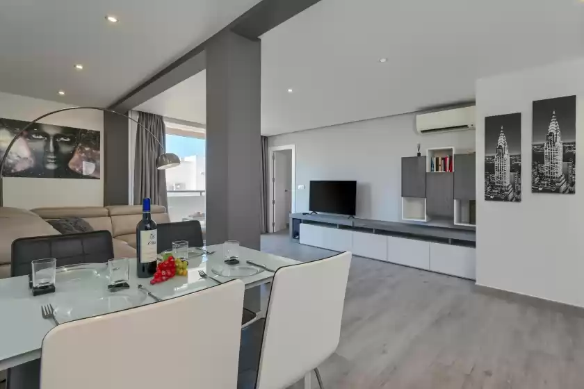 Holiday rentals in Jardines de oli