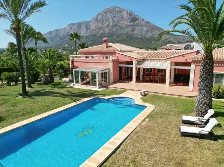 Holiday rentals in Mozamb 6 pax