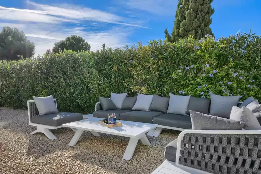 Holiday rentals in Feliz, Fanadix