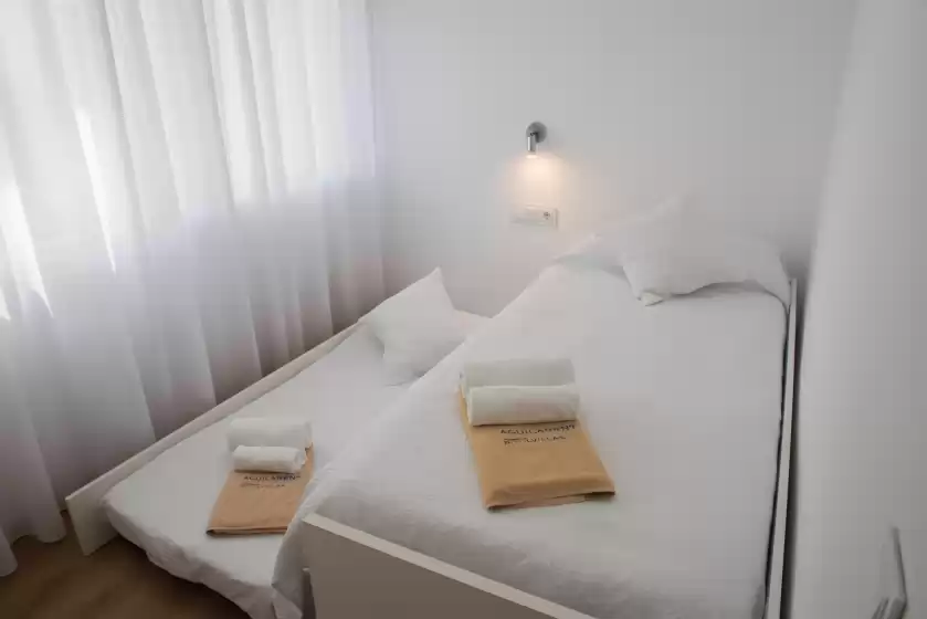Holiday rentals in Marina b1, Setla