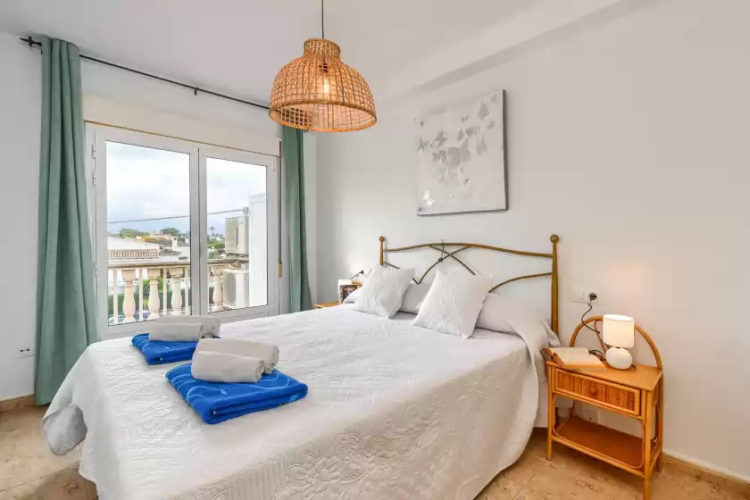 Holiday rentals in Poblets, Setla