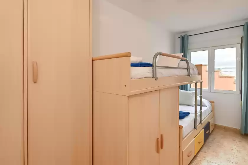 Holiday rentals in Poblets, Setla