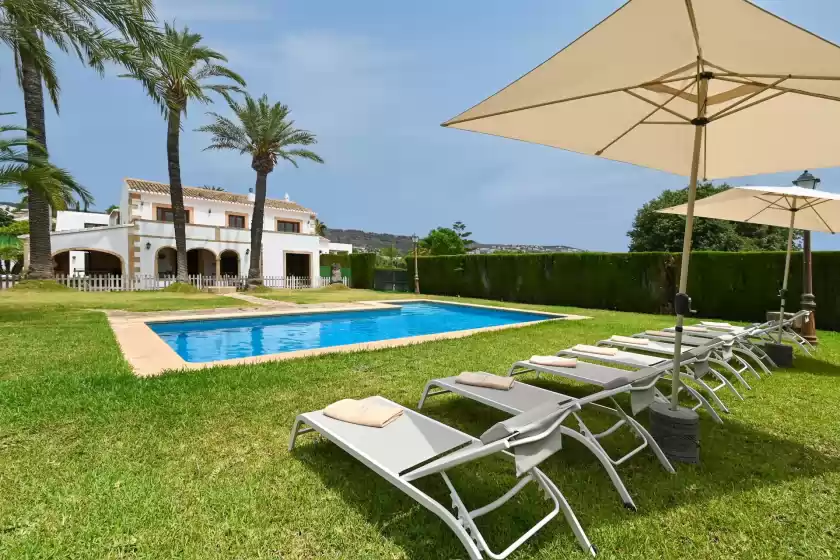 Holiday rentals in Riu rau