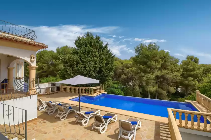 Holiday rentals in Anngo 6 pax