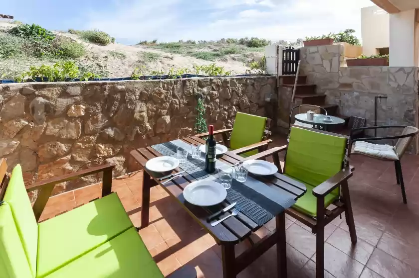 Holiday rentals in Azalea