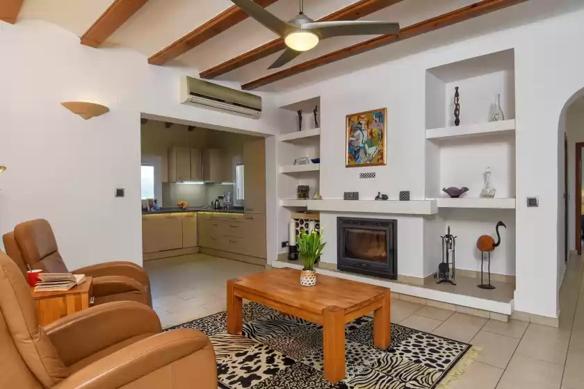 Holiday rentals in El elefante 4 pax, Jesús Pobre